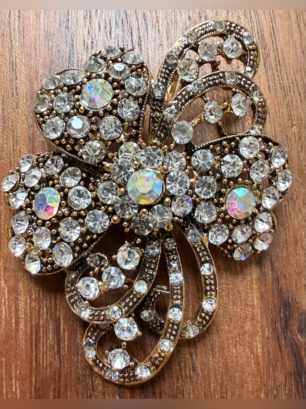Vintage-Style Modern AB Rhinestone Flower Brooch Pendant in Antique Gold Tone